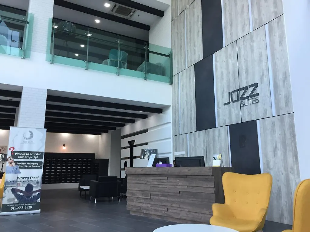 Jazz Suite Seaview Nr Straits Quay George Town Apartment