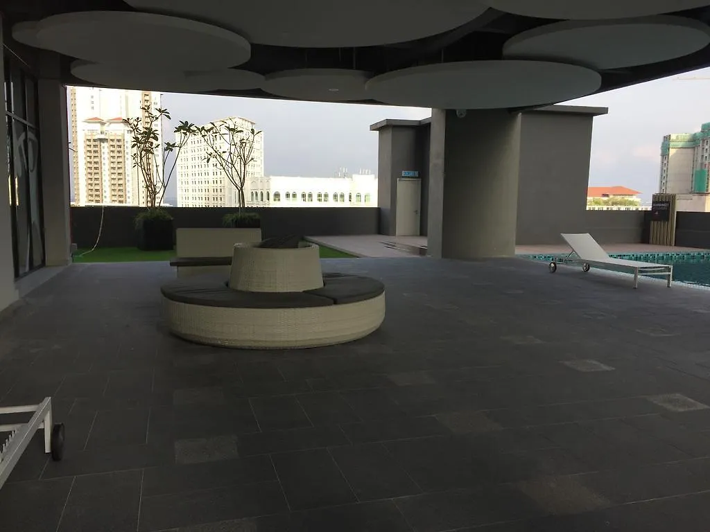 Jazz Suite Seaview Nr Straits Quay George Town Apartment