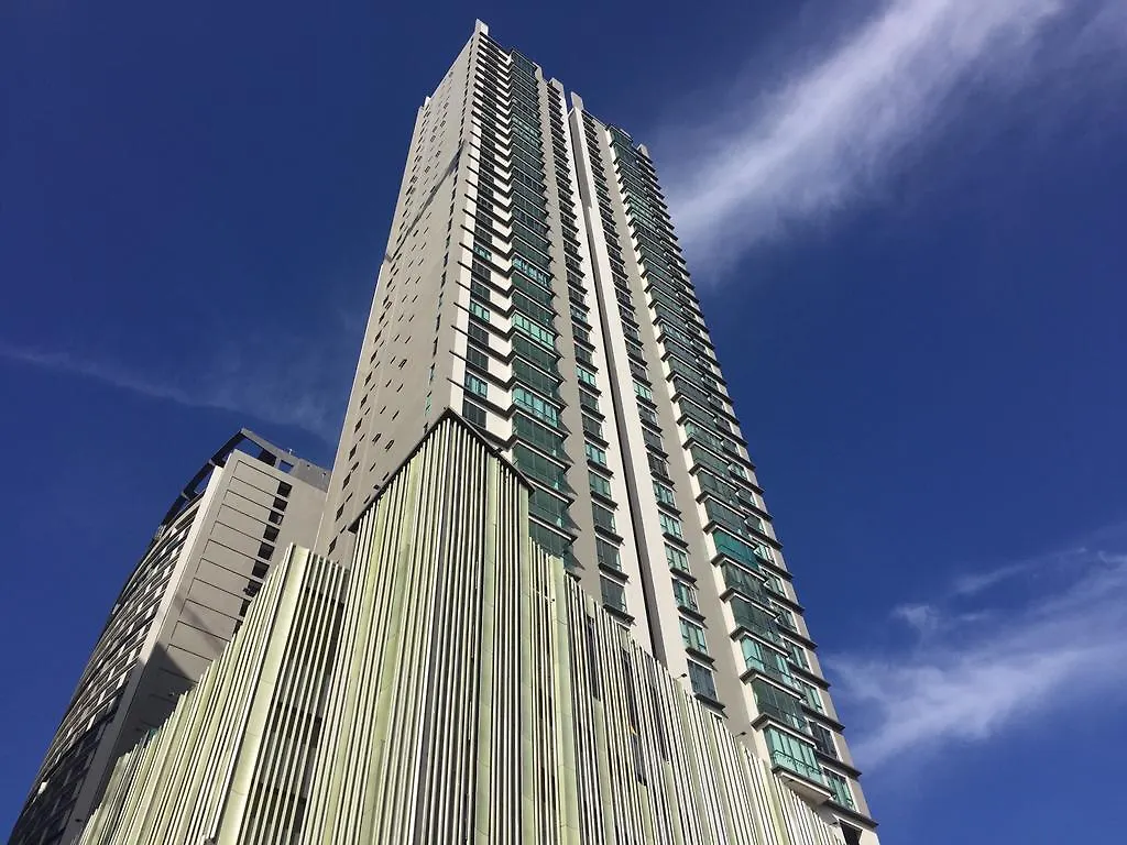 Jazz Suite Seaview Nr Straits Quay George Town Apartment